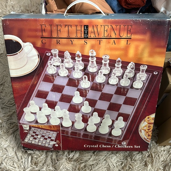 5th Avenue Ltd Crystal Chess/Checkers Set - Picture 1 of 2